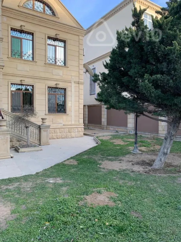Kirayə verilir 5 otaqlı həyət evi 250 m²