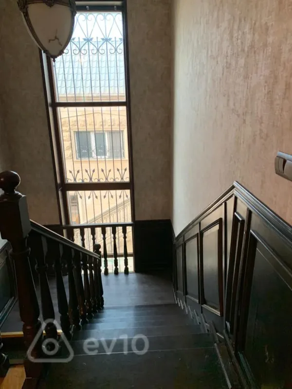 Kirayə verilir 5 otaqlı həyət evi 250 m²