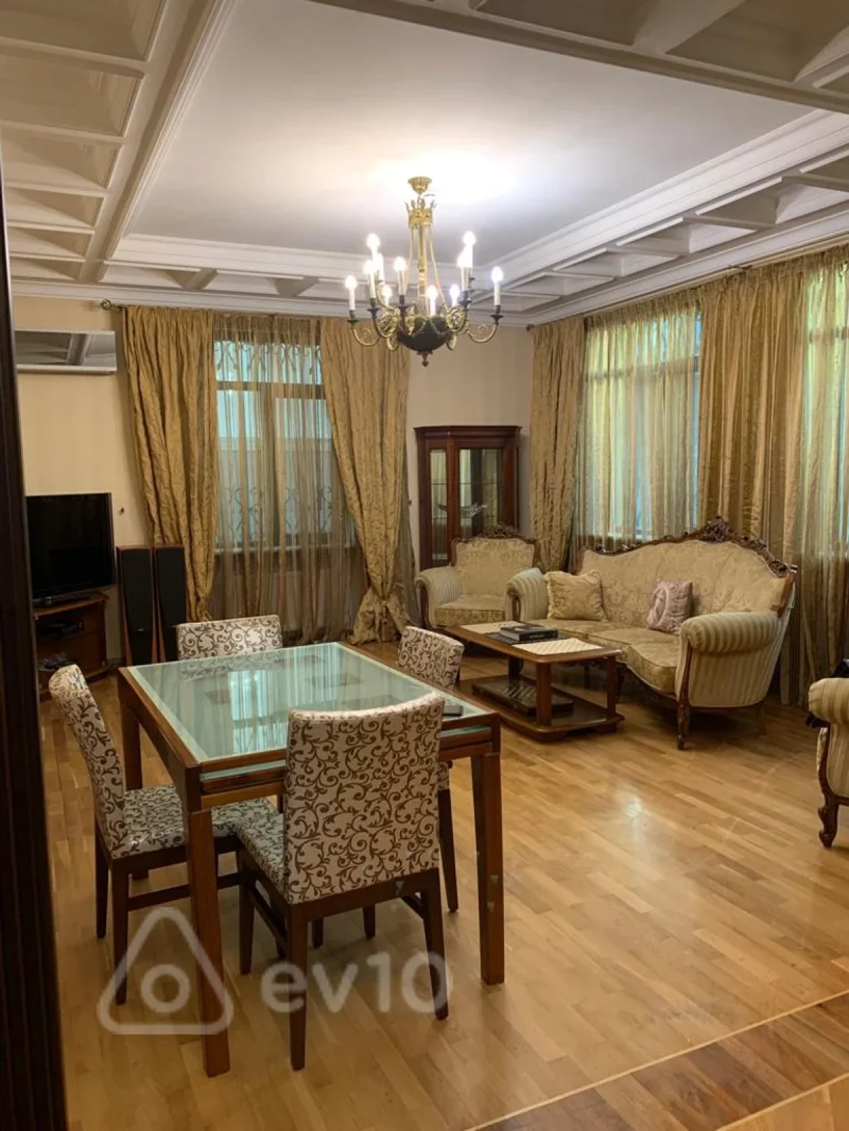 Kirayə verilir 5 otaqlı həyət evi 250 m²