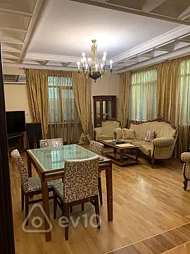 Kirayə verilir 5 otaqlı həyət evi 250 m²