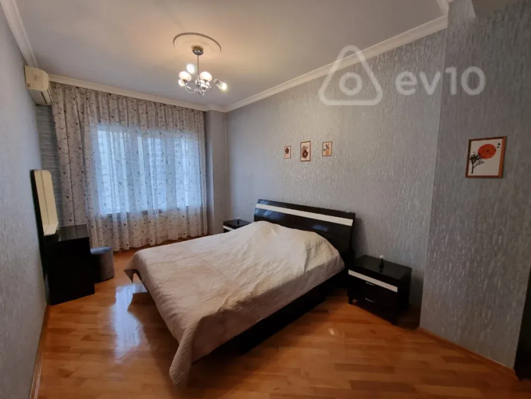 Kirayə verilir 2 otaqlı yeni tikili 90 m²