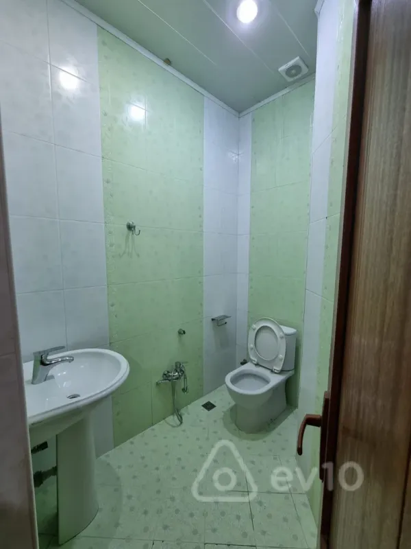 Kirayə verilir 2 otaqlı yeni tikili 90 m²