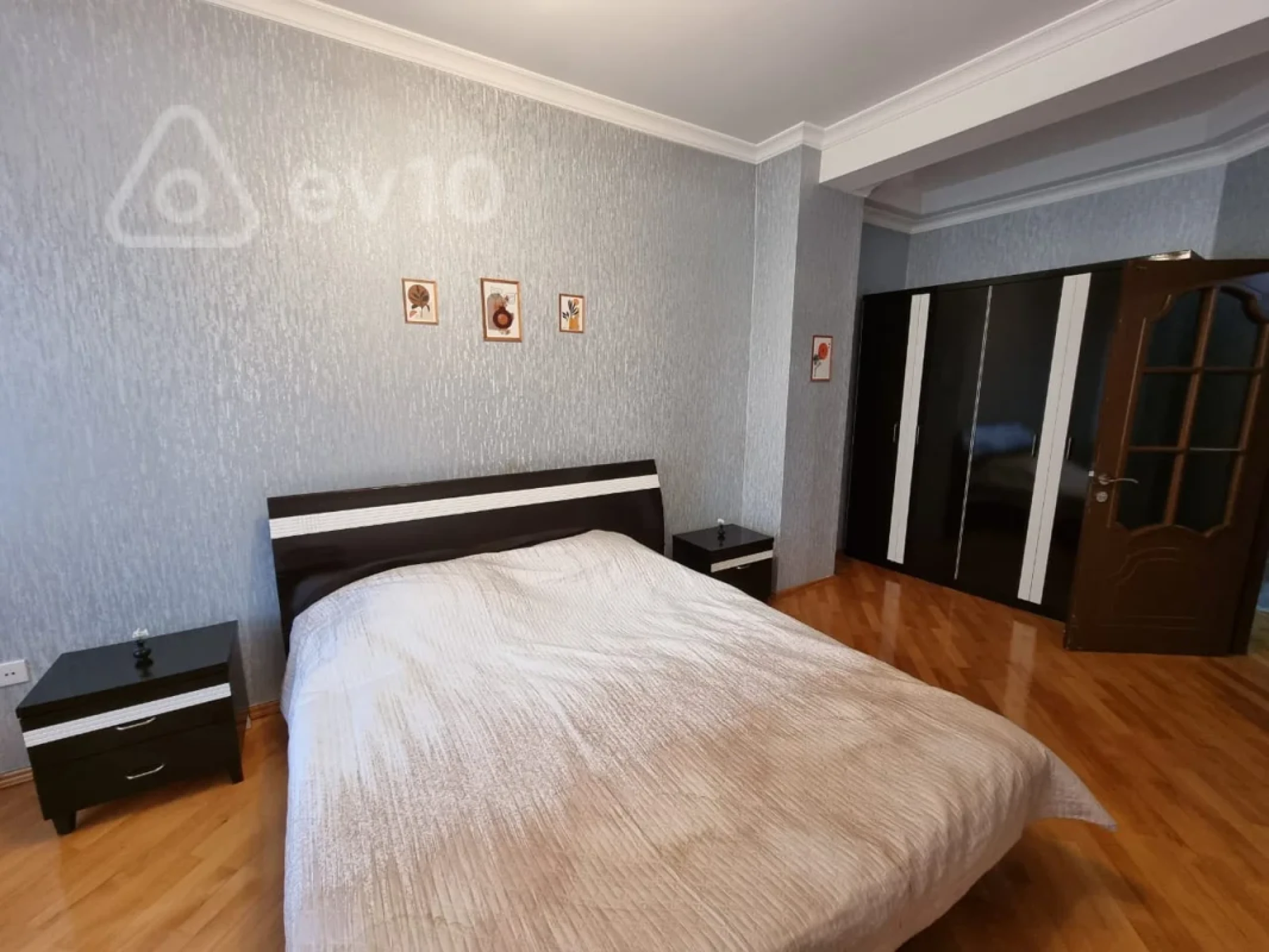 Kirayə verilir 2 otaqlı yeni tikili 90 m²