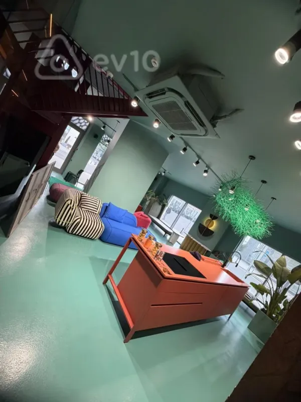 Kirayə verilir mənzil 150 m²