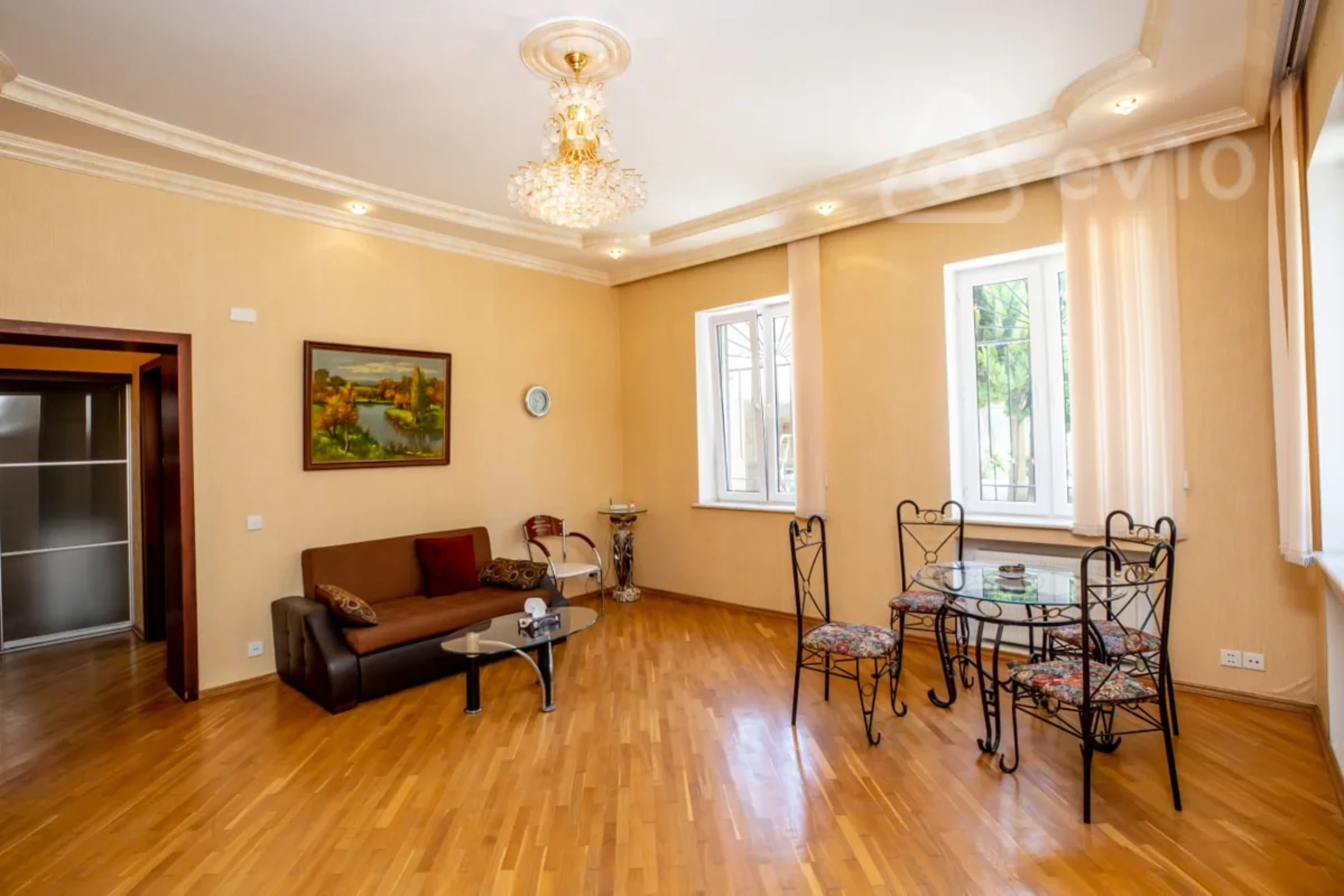 Satılır 7 otaqlı həyət evi 404 m²