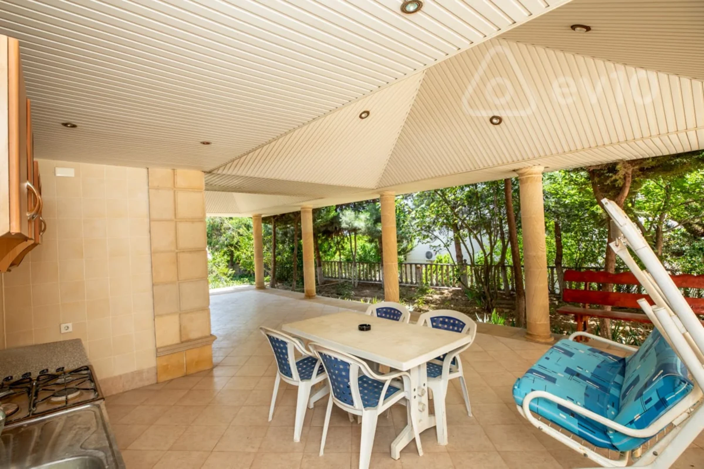 Satılır 7 otaqlı həyət evi 404 m²