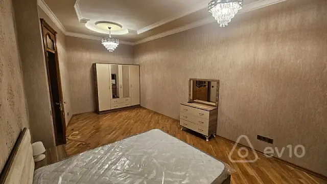 Kirayə verilir 3 otaqlı yeni tikili 128 m²