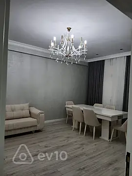 Kirayə verilir 3 otaqlı yeni tikili 140 m²