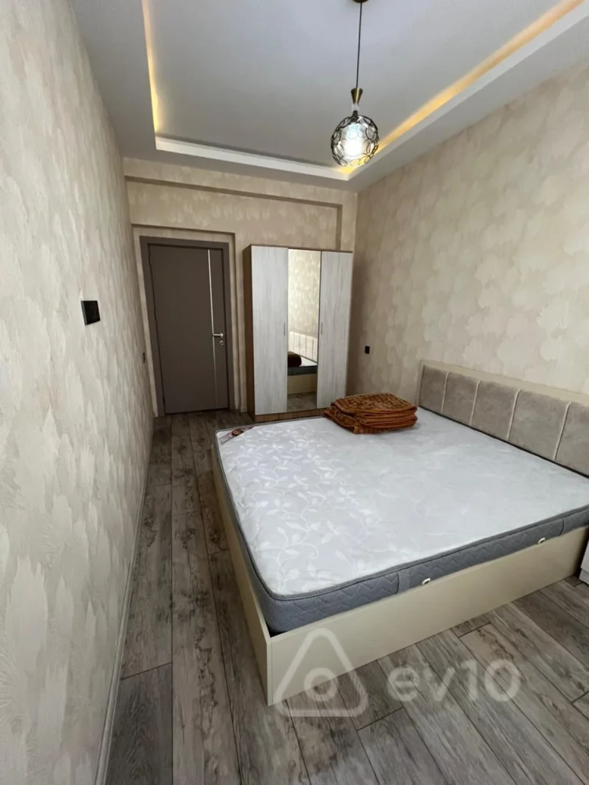 Kirayə verilir 2 otaqlı yeni tikili 45 m²