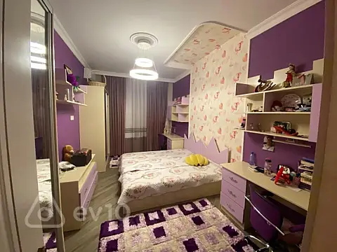 Kirayə verilir 3 otaqlı yeni tikili 110 m²