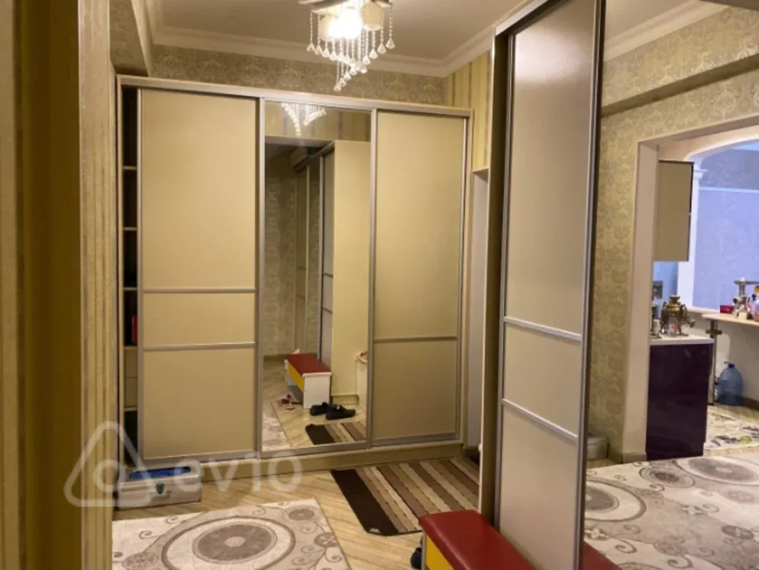 Kirayə verilir 3 otaqlı yeni tikili 110 m²