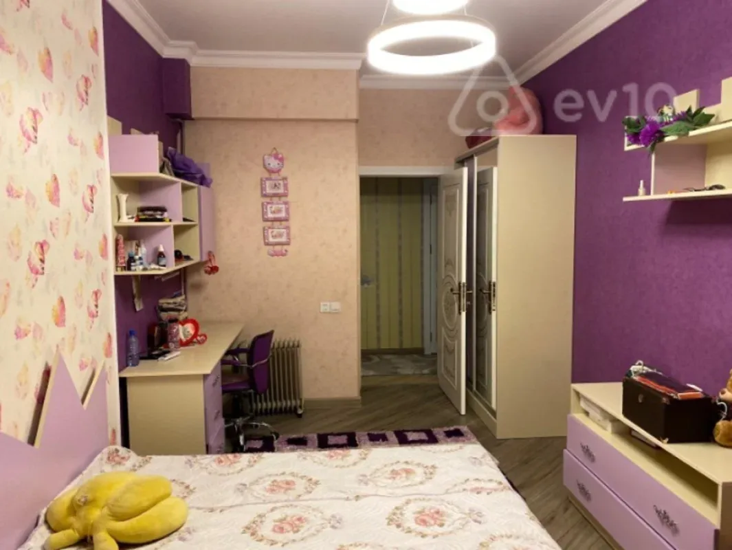 Kirayə verilir 3 otaqlı yeni tikili 110 m²