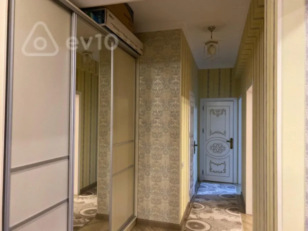 Kirayə verilir 3 otaqlı yeni tikili 110 m²