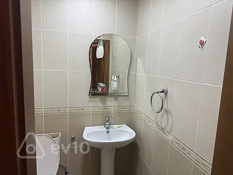 Kirayə verilir 3 otaqlı yeni tikili 120 m²