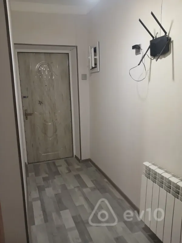 Kirayə verilir 2 otaqlı köhnə tikili 55 m²
