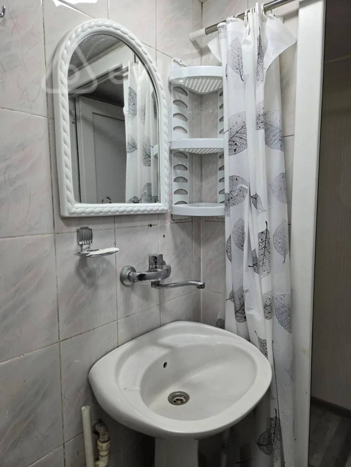 Kirayə verilir 2 otaqlı köhnə tikili 55 m²