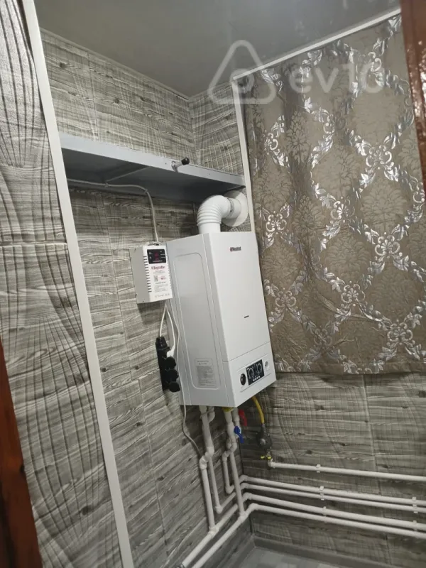 Kirayə verilir 2 otaqlı köhnə tikili 55 m²