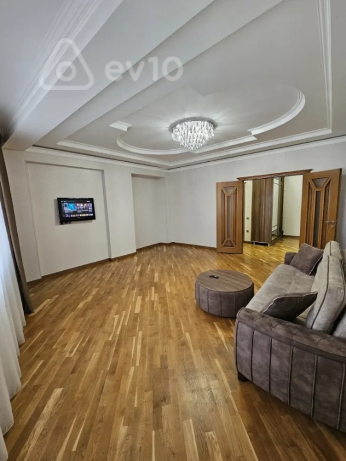 Kirayə verilir 2 otaqlı yeni tikili 80 m²