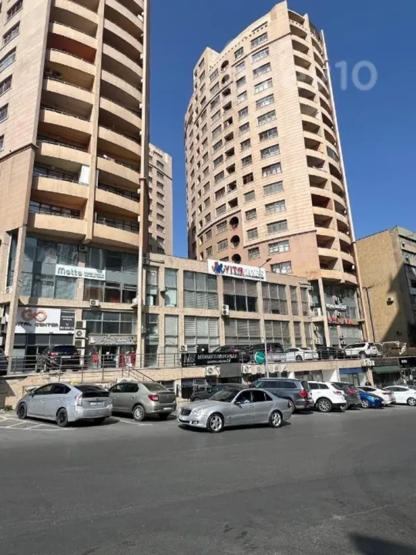 Kirayə verilir 2 otaqlı yeni tikili 80 m²