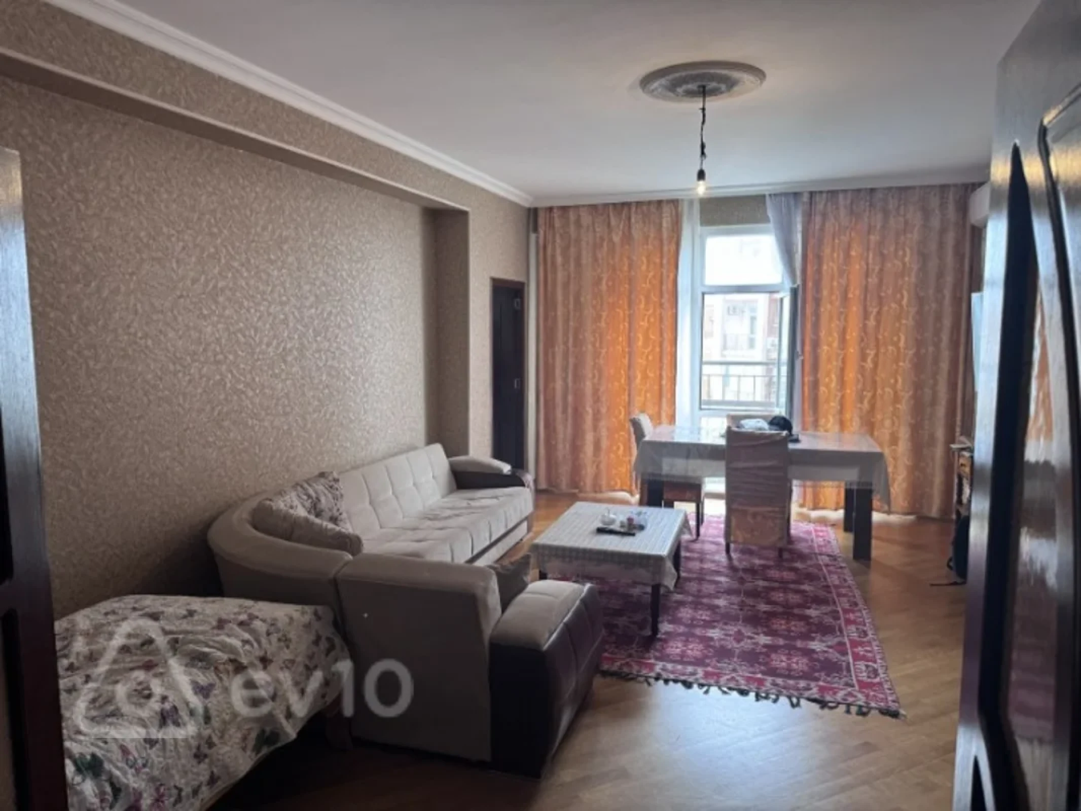 Kirayə verilir 3 otaqlı yeni tikili 91 m²