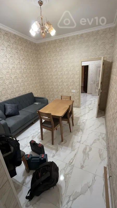 Kirayə verilir 2 otaqlı yeni tikili 55 m²