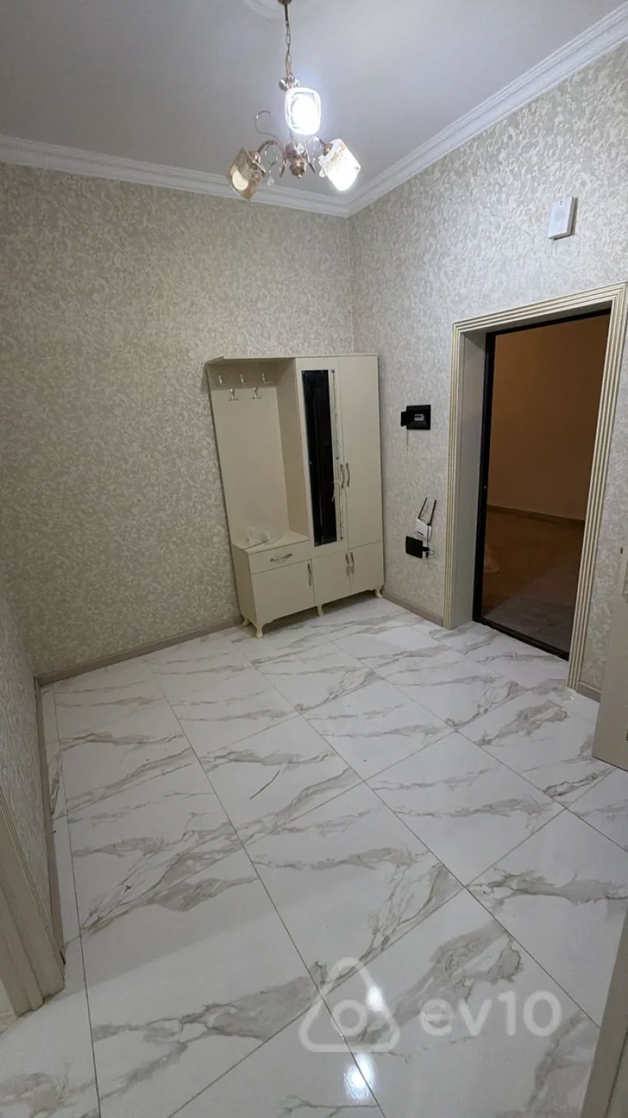 Kirayə verilir 2 otaqlı yeni tikili 55 m²