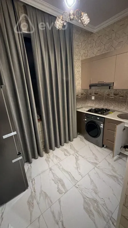 Kirayə verilir 2 otaqlı yeni tikili 55 m²
