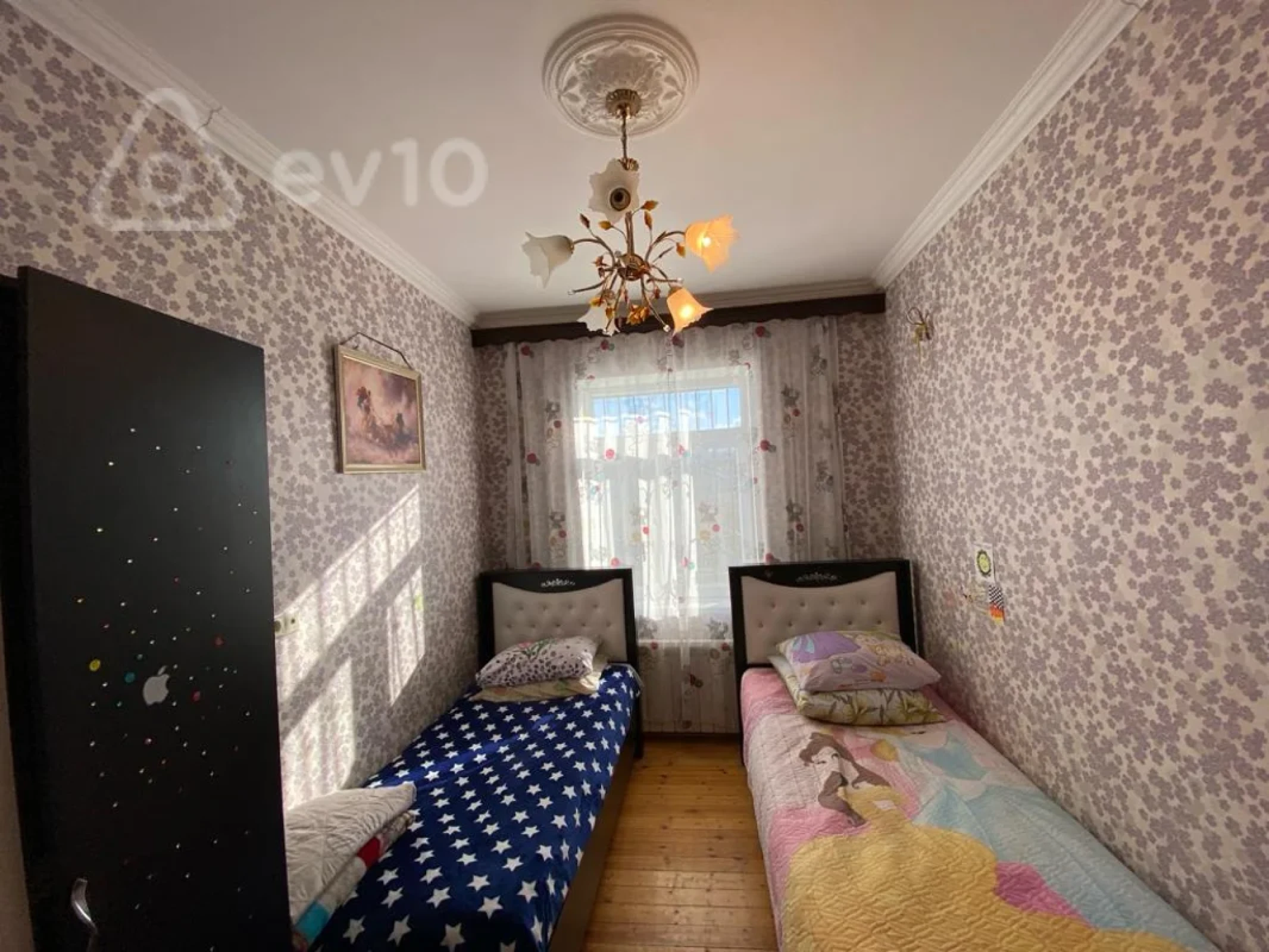 Satılır 8 otaqlı həyət evi 150 m²