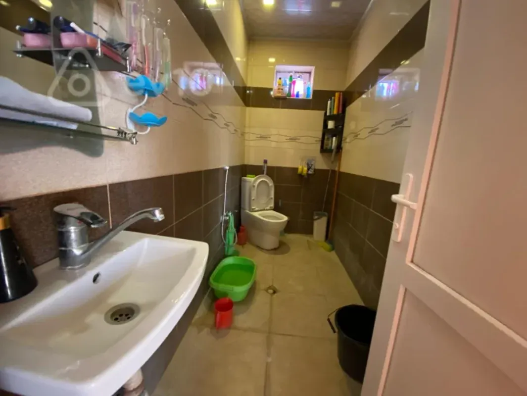 Satılır 8 otaqlı həyət evi 150 m²