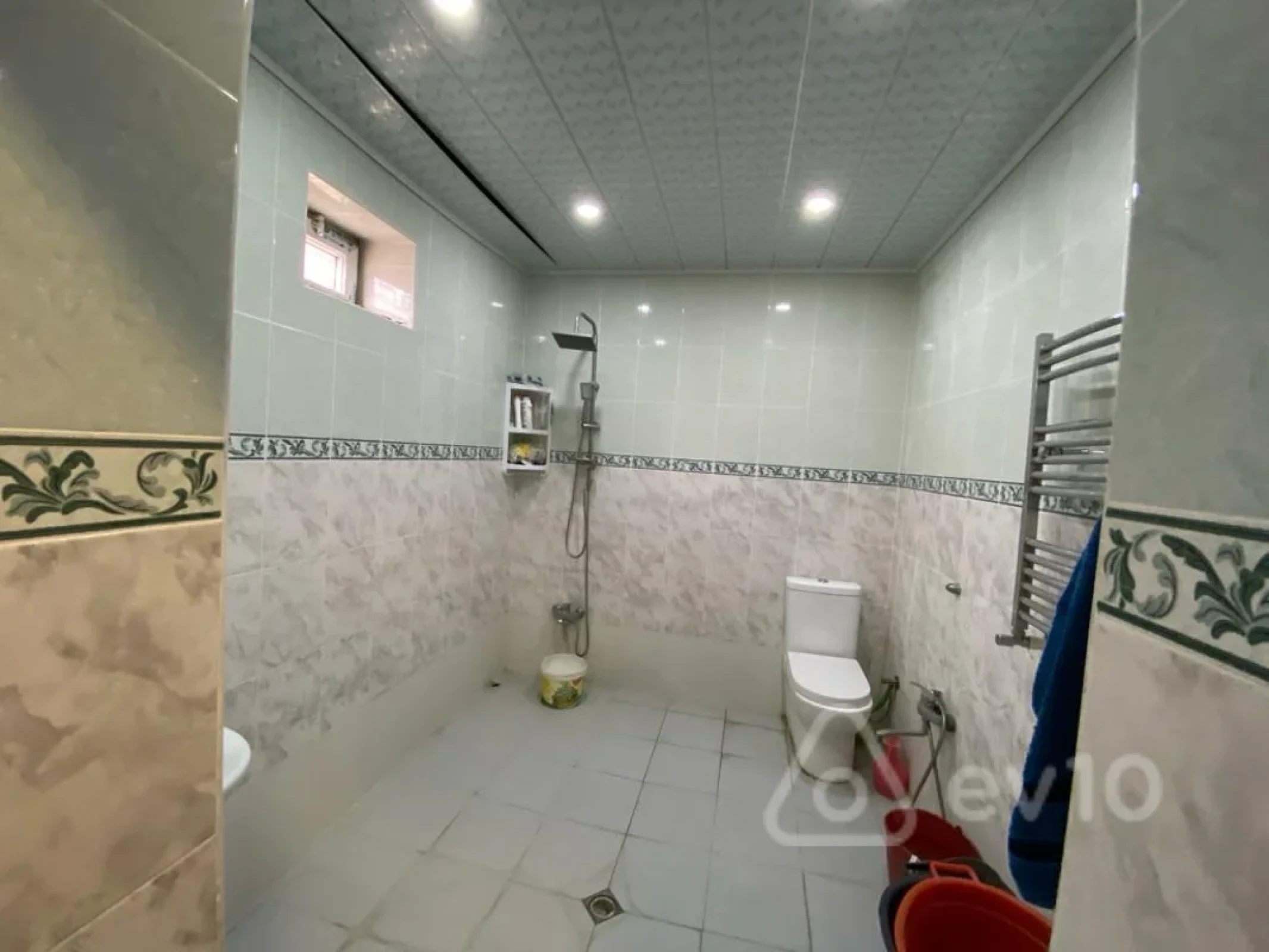 Satılır 8 otaqlı həyət evi 150 m²