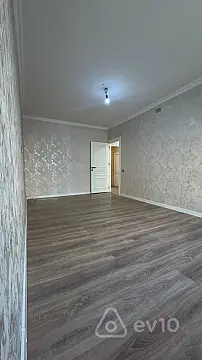 Satılır 2 otaqlı köhnə tikili 67 m²