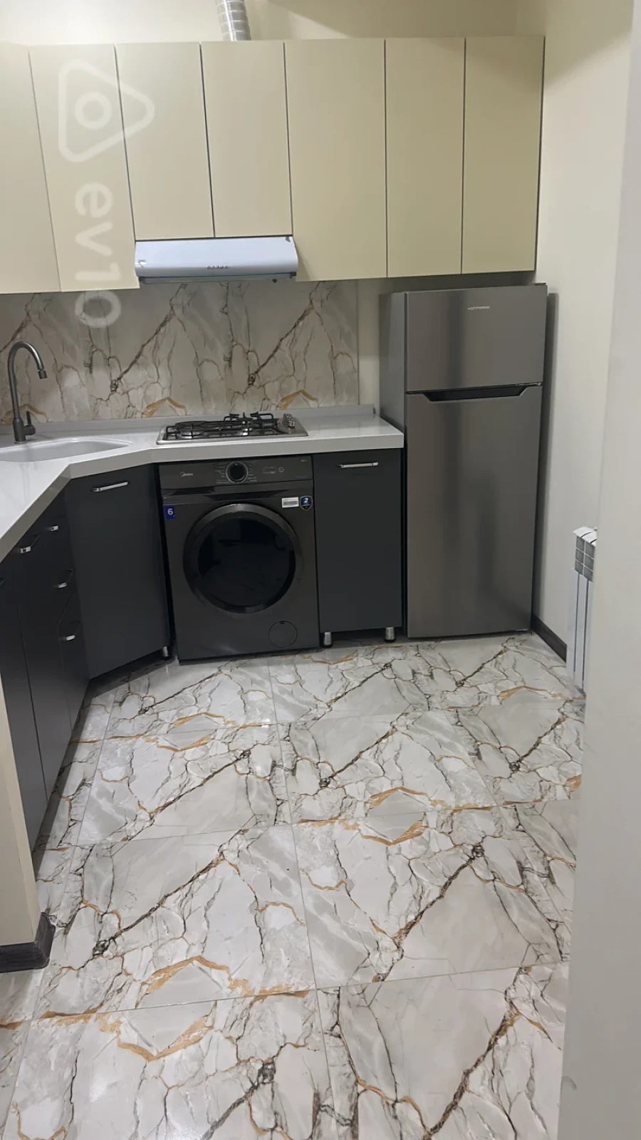 Kirayə verilir 2 otaqlı yeni tikili 60 m²