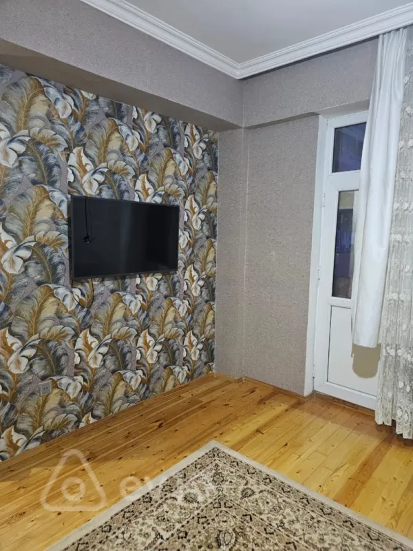 Kirayə verilir 2 otaqlı yeni tikili 60 m²
