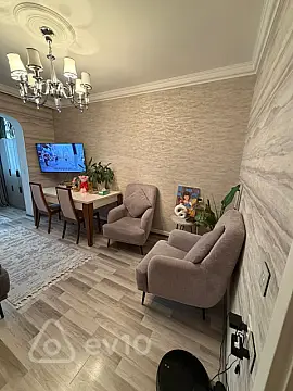 Satılır 3 otaqlı köhnə tikili 64 m²