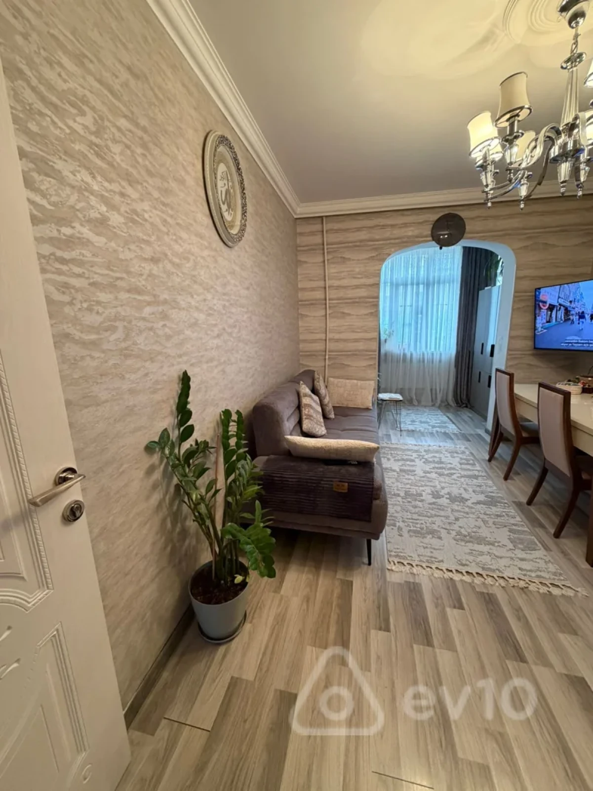 Satılır 3 otaqlı köhnə tikili 64 m²