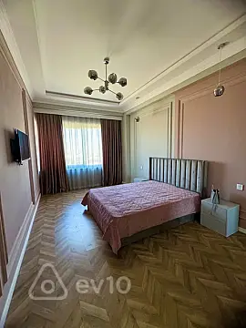 Kirayə verilir 3 otaqlı yeni tikili 105 m²