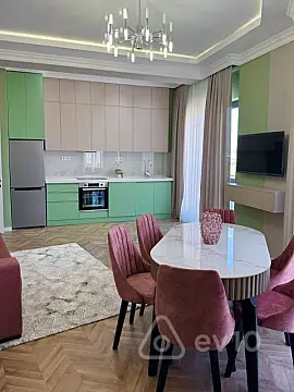 Kirayə verilir 3 otaqlı yeni tikili 105 m²