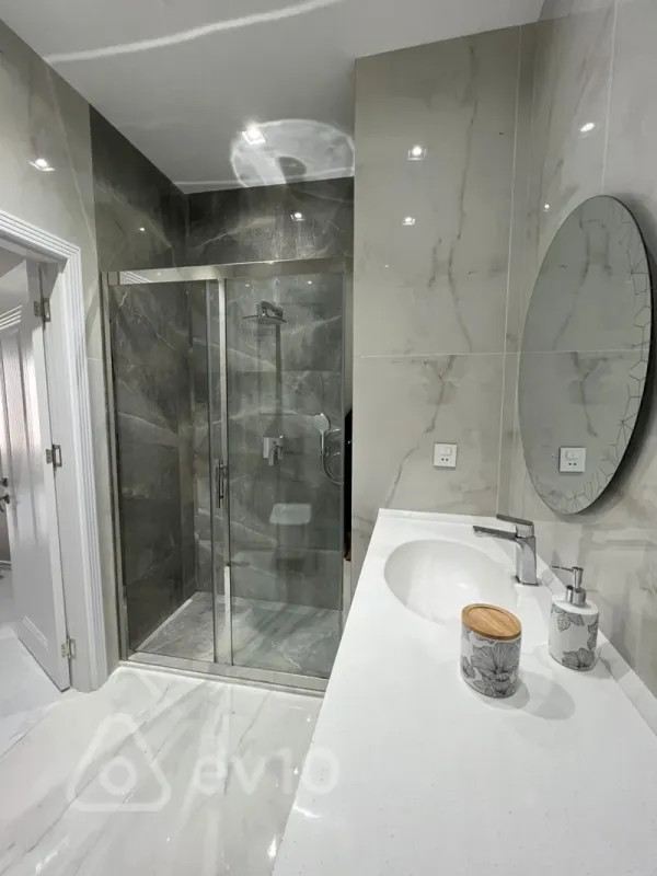 Kirayə verilir 3 otaqlı yeni tikili 105 m²