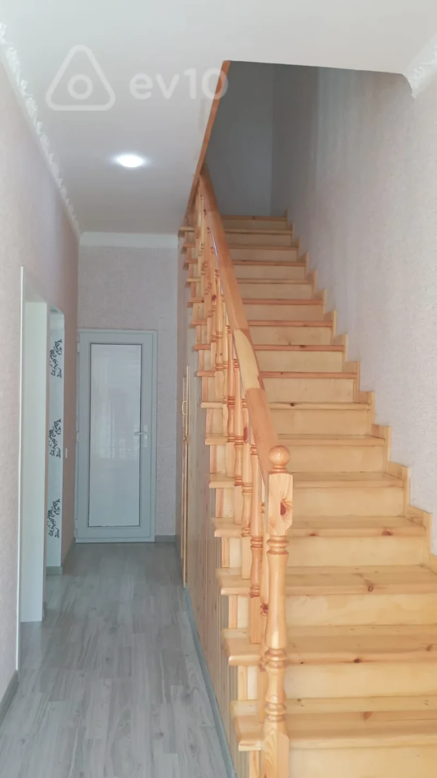 Kirayə verilir 3 otaqlı həyət evi 80 m²
