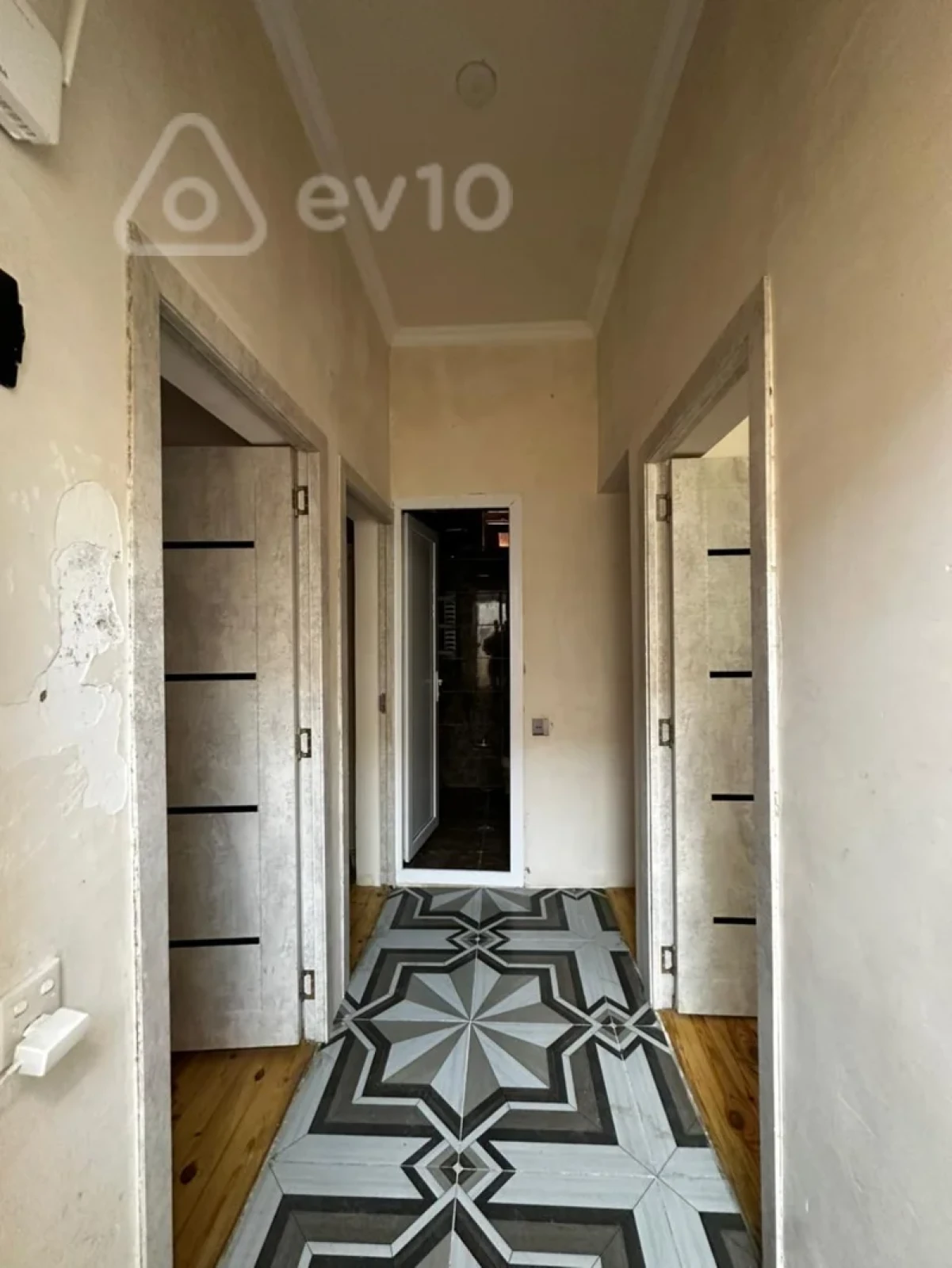 Satılır 3 otaqlı həyət evi 100 m²