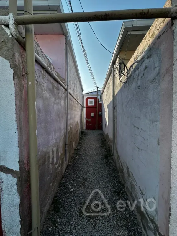 Satılır 3 otaqlı həyət evi 100 m²