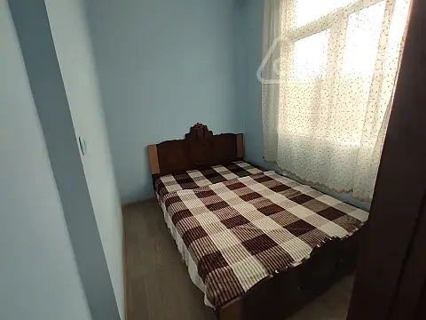 Kirayə verilir 2 otaqlı köhnə tikili 55 m²