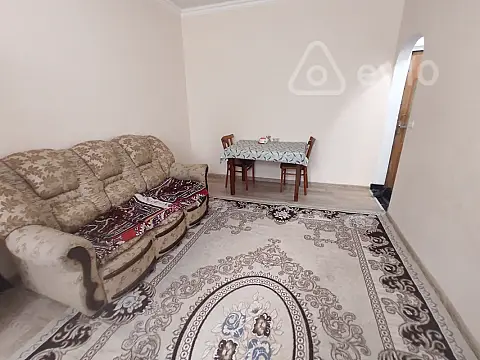 Kirayə verilir 2 otaqlı köhnə tikili 55 m²