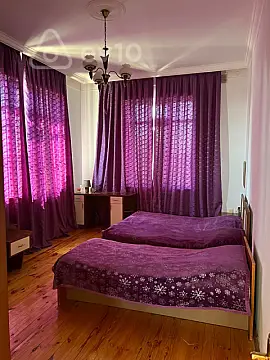 Satılır 7 otaqlı həyət evi 375 m²