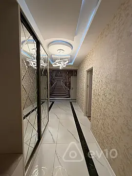 Kirayə verilir 3 otaqlı yeni tikili 120 m²