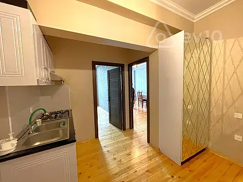 Kirayə verilir 2 otaqlı yeni tikili 70 m²