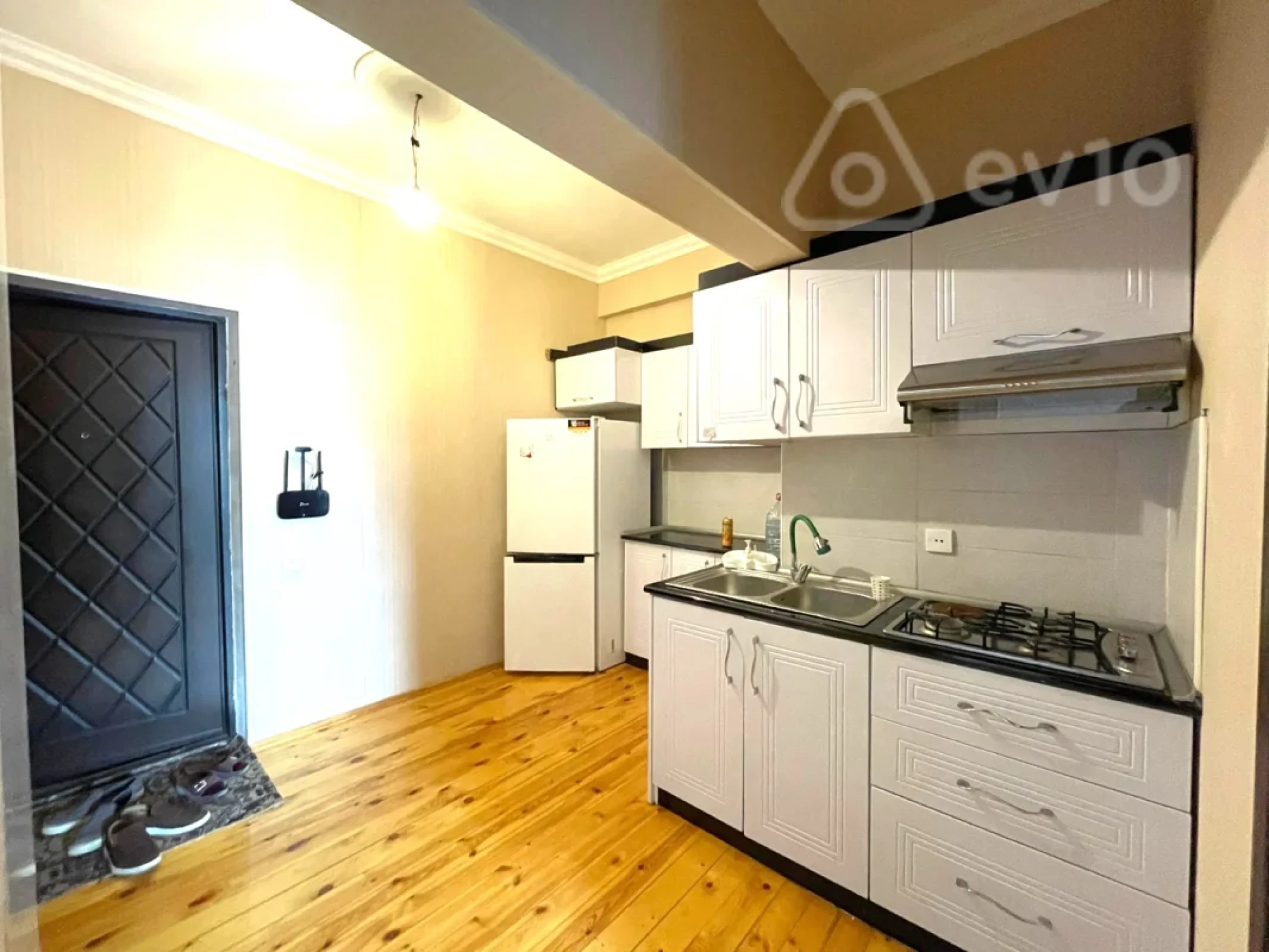 Kirayə verilir 2 otaqlı yeni tikili 70 m²