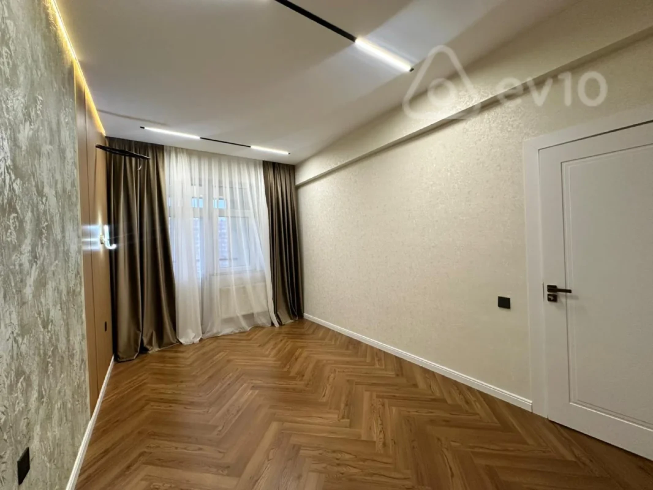 Satılır 2 otaqlı yeni tikili 81 m²