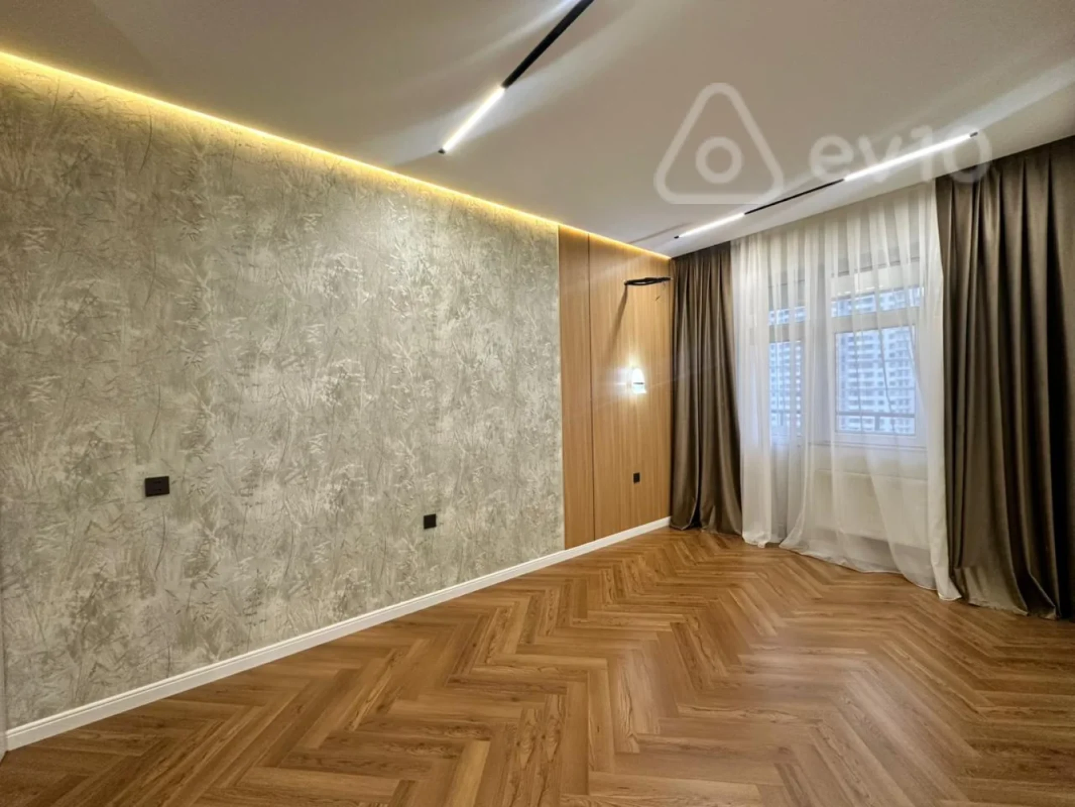 Satılır 2 otaqlı yeni tikili 81 m²