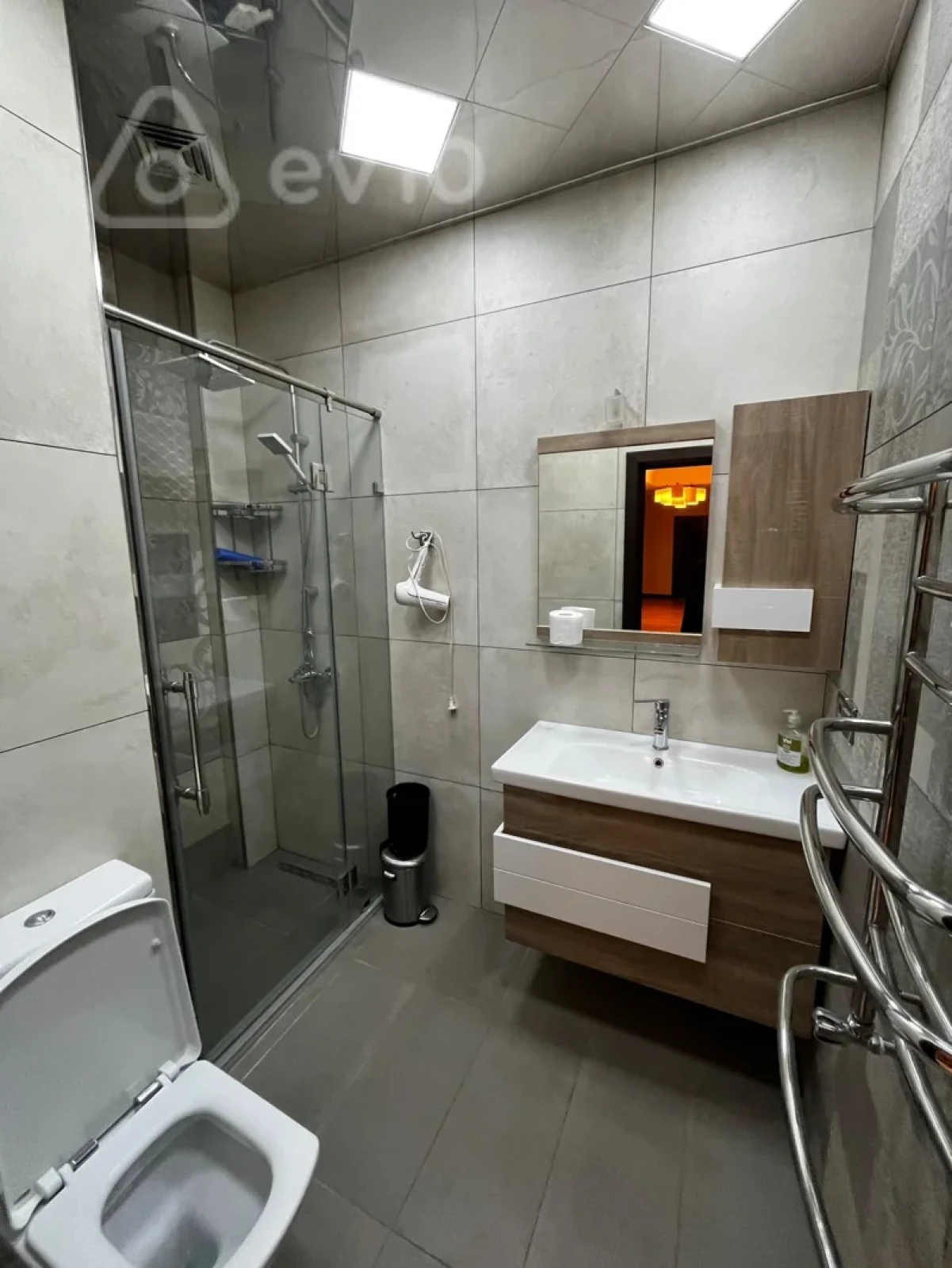Kirayə verilir 3 otaqlı yeni tikili 158 m²